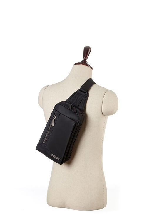 ORRTON SIGNATURE SLING BAG