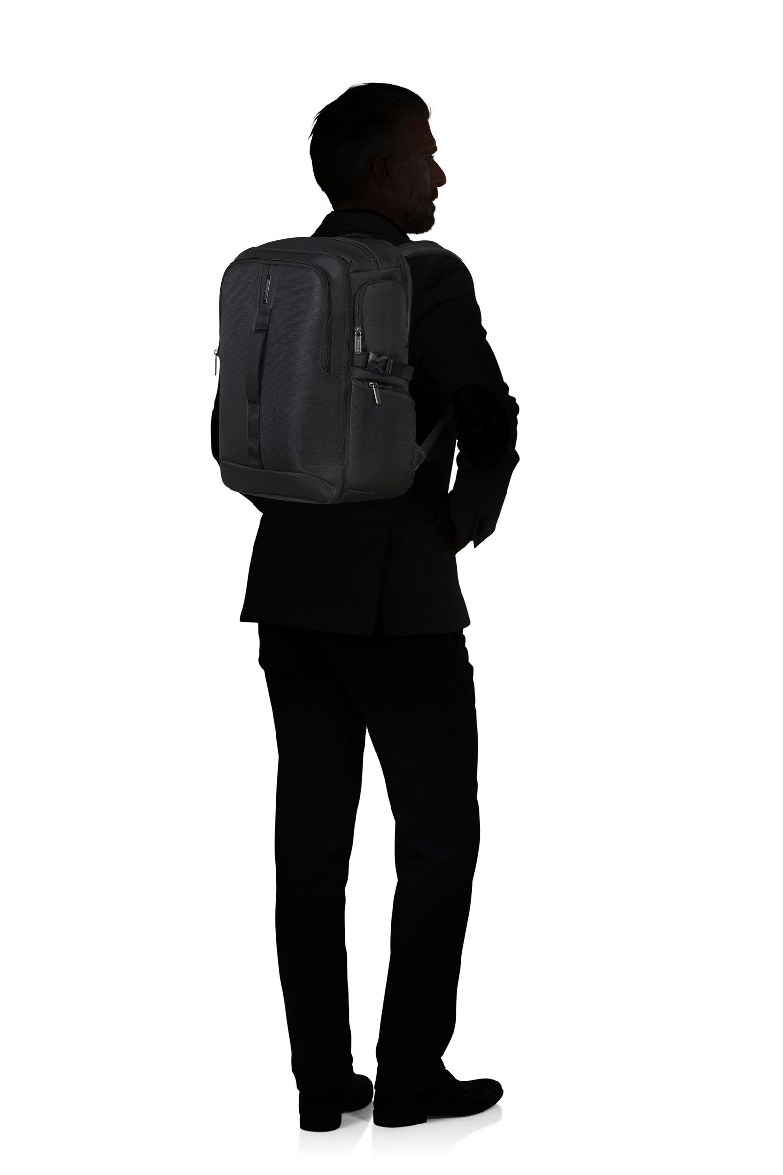 BLEISURE NEX UNDERSEAT BACKPACK M 15.6"
