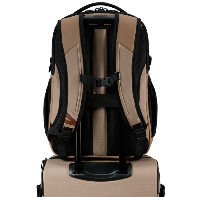 ROADSEEKER LAPTOP BACKPACK M 15.6"