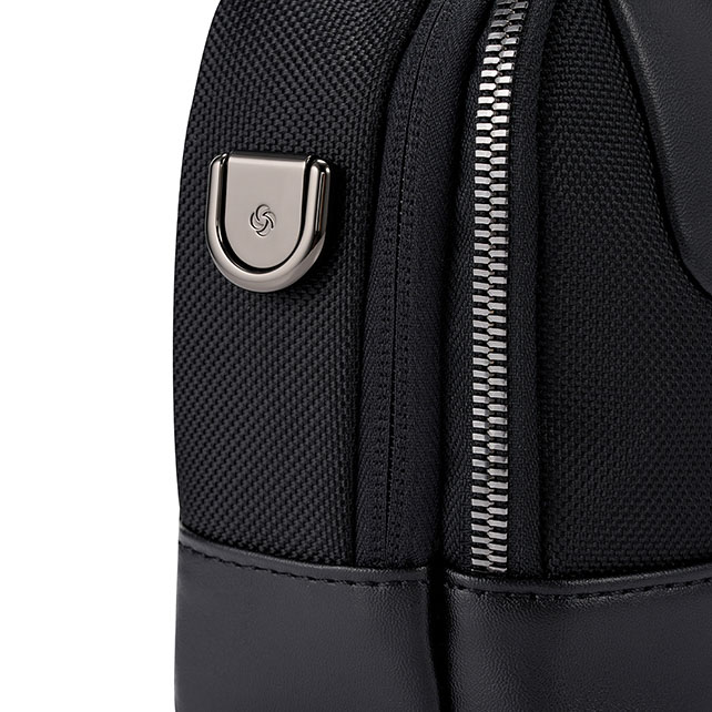 SBL SIGNATURE CLUTCH BAG