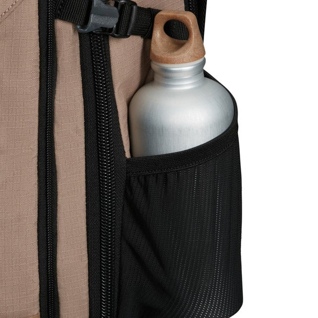 ROADSEEKER LAPTOP BACKPACK M 15.6"