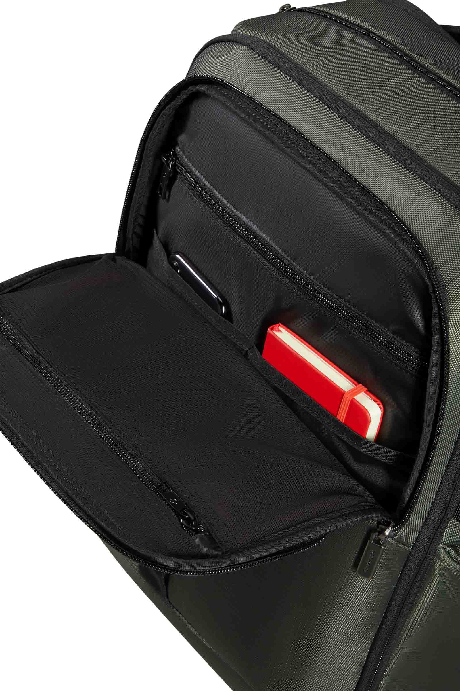 BLEISURE NEX UNDERSEAT BACKPACK M 15.6"